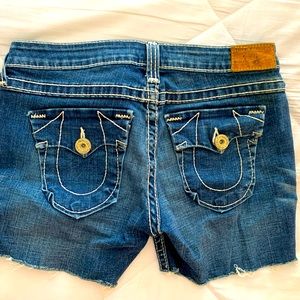 True Religion Cut Off Shorts 🩳